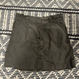 Maurice’s Full Button Down Cargo Skirt Size 8